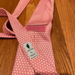 Vineyard Vines tie